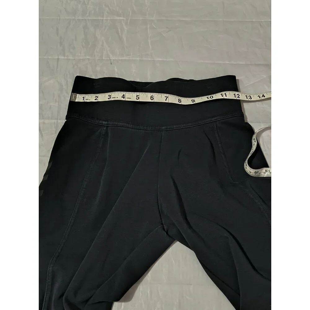 Nike Sportswear Athletic Legging Pants Black Women’s Size Medium Side Spellout
